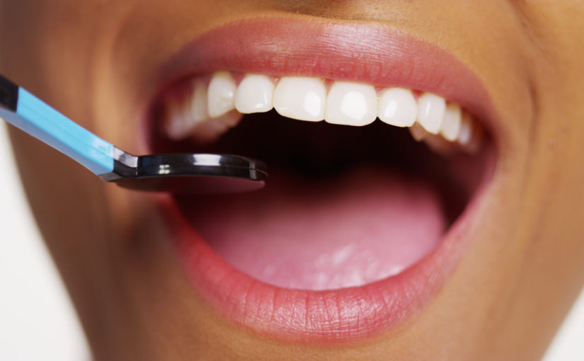 Całościowe leczenie dentystyczne – odkryj drogę do zdrowego i uroczego uśmiechu.